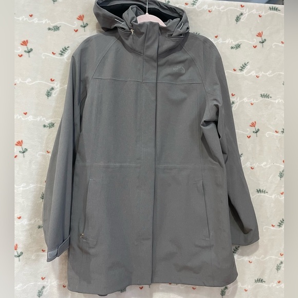 The North Face Jackets & Blazers - Ladies The North face jacket